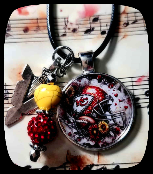 KC Chiefs Floral Arrowhead Necklace